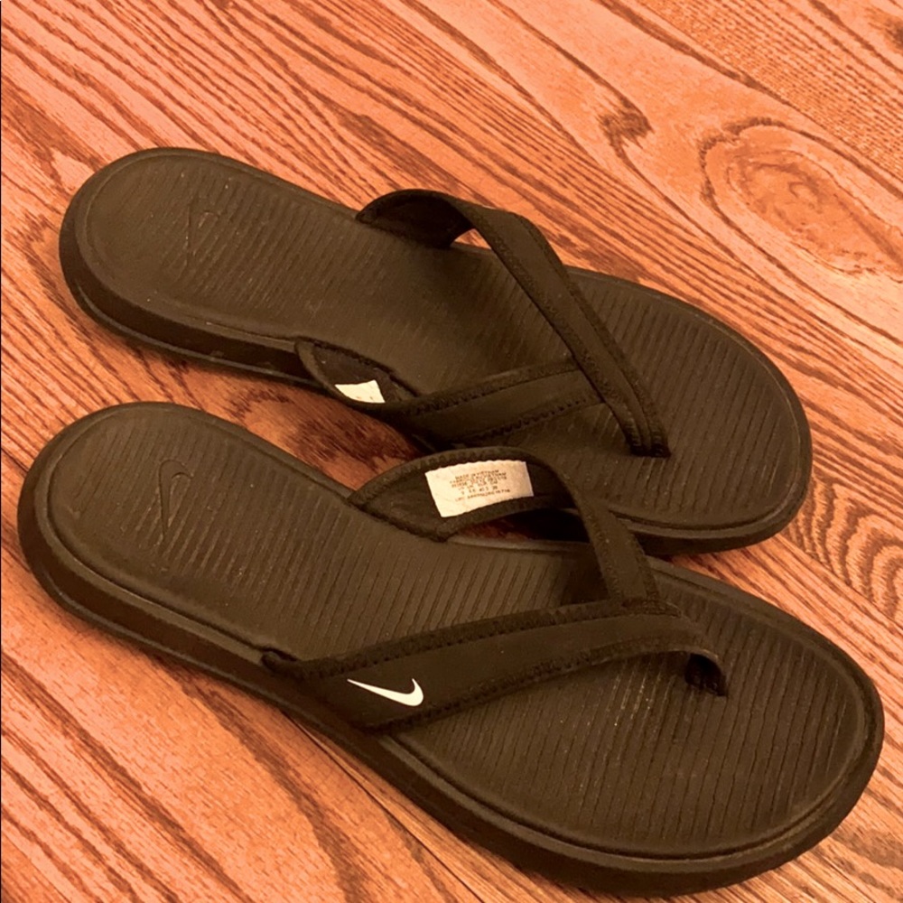Nike Flip Flops